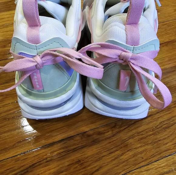 Nike Air Max Furyosa Pastel - Picture 1 of 11